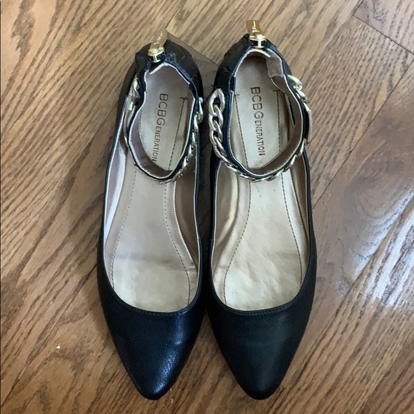 BCBGeneration flats with gold ankle strap - Picture 3 of 8